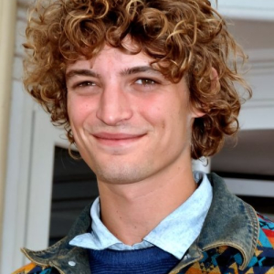 Niels Schneider
