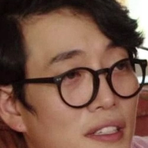 Si Woo