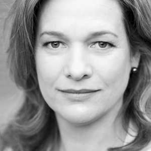 Kerry Fox