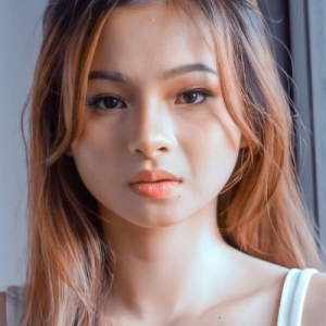 Angeli Khang